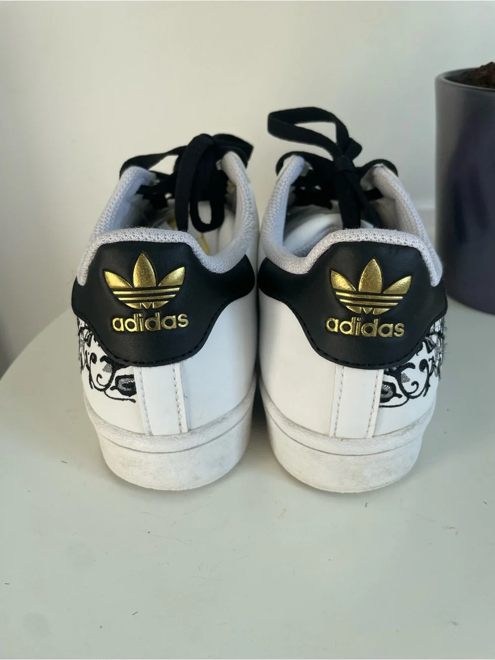 Women Size 7.5 adidas Shell Toe Superstar Floral Twist White Black Shoes